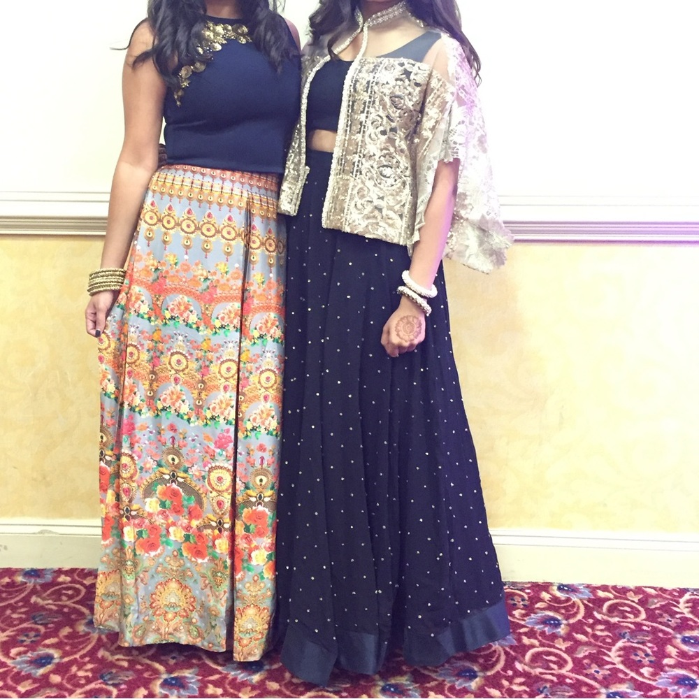 Black cape style lengha without cape